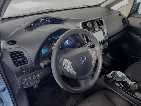 Used 2015 Nissan Leaf SV w/ LED & Quick Charge Package FWD image 6