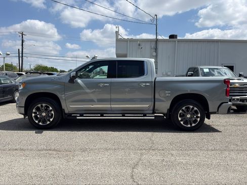 Used 2026 Chevrolet Silverado 1500 High Country w/ Technology Package AWD/4WD image 10