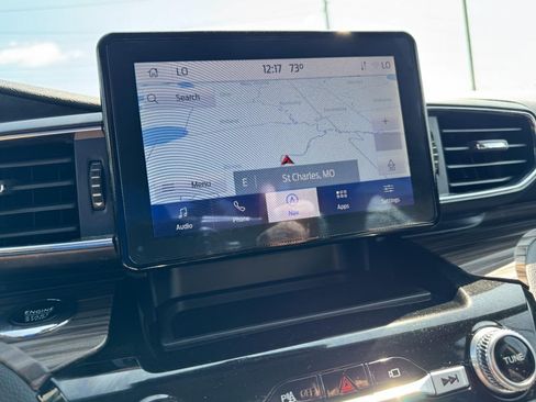 Used 2022 Ford Explorer Limited w/ Equipment Group 301A image 22