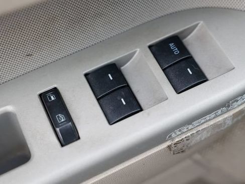 Used 2012 Ford Escape XLT FWD image 41