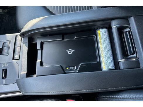 Used 2021 Toyota Highlander XSE FWD image 34