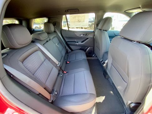 New 2026 Chevrolet Equinox LT image 22