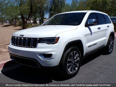 Used 2018 Jeep Grand Cherokee Limited w/ Luxury Group II AWD/4WD image 3