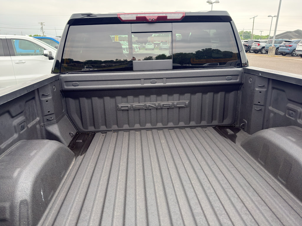Used 2023 GMC Sierra 1500 Denali AWD/4WD image 7
