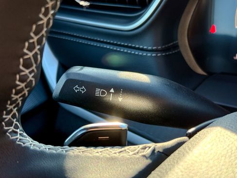 Used 2025 Jeep Grand Cherokee Altitude image 27