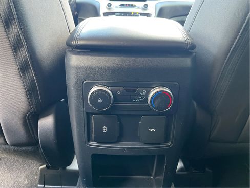Used 2021 Ford Explorer XLT RWD image 35