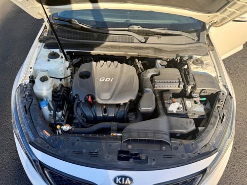 Used 2015 Kia Optima LX FWD image 12