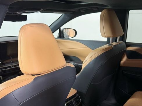 Certified 2023 Lexus RX 350 w/ Accessory Package (2T) image 22