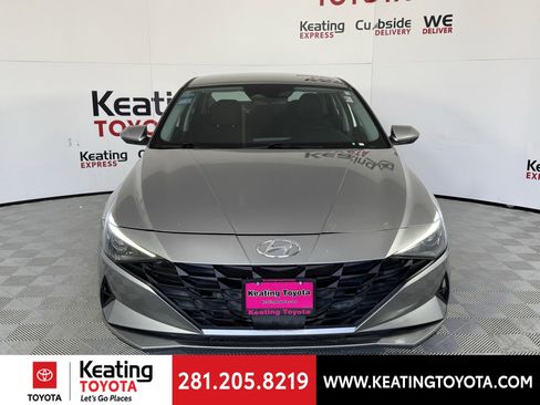 Used 2023 Hyundai Elantra SEL image 10