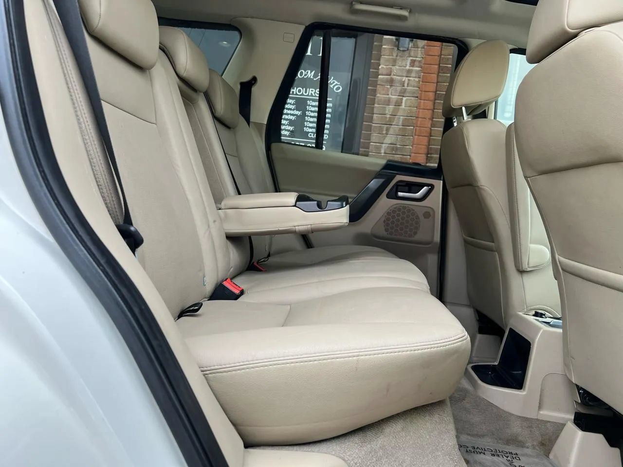 Used 2010 Land Rover LR2 HSE AWD/4WD image 25