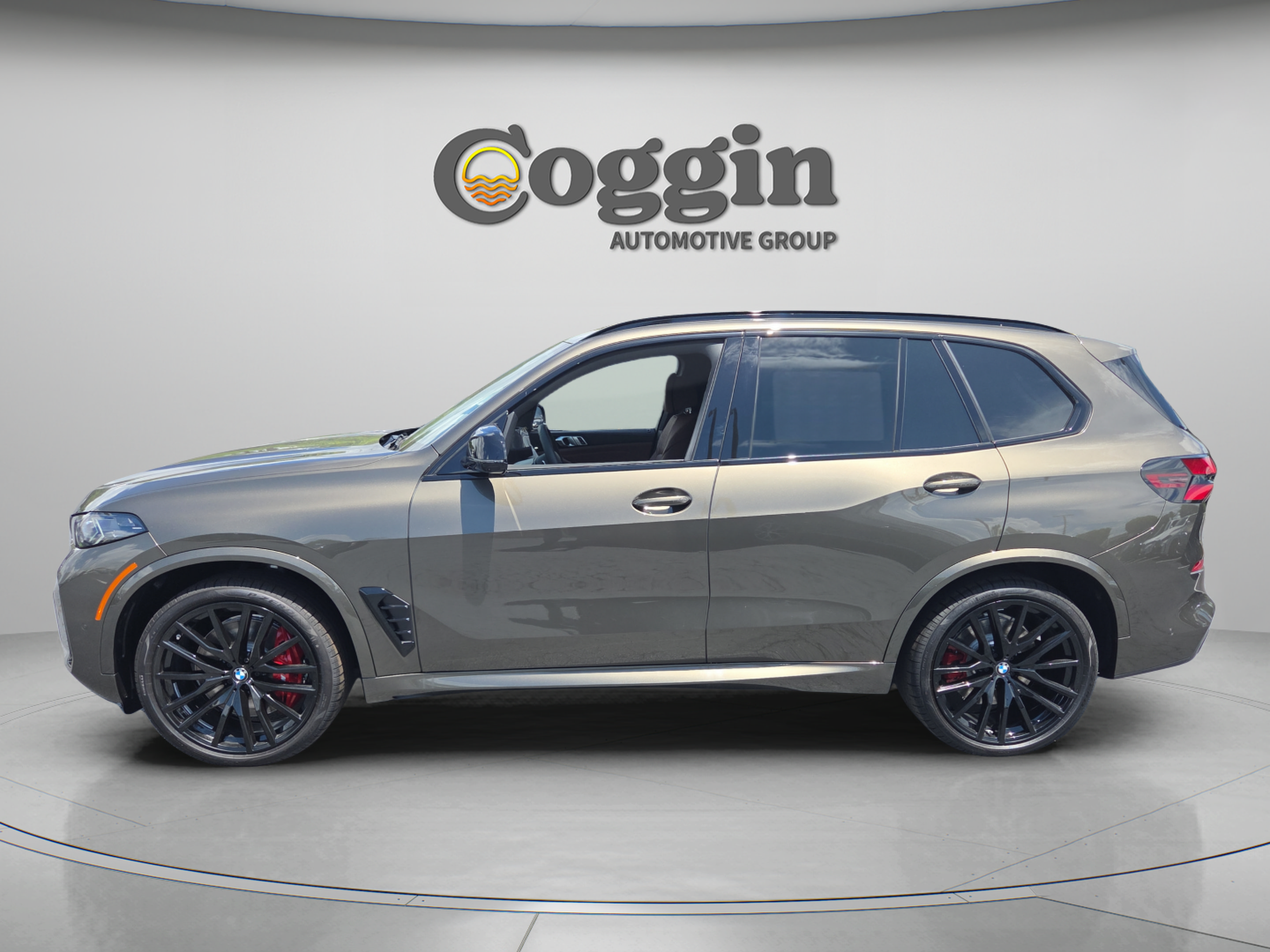 New 2026 BMW X5 M60i AWD/4WD image 2
