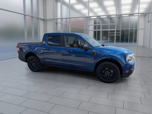 Used 2024 Ford Maverick Lariat w/ FX4 Off-Road Package AWD/4WD image 9