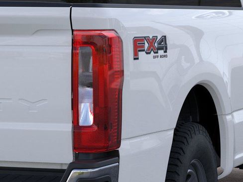 New 2026 Ford F350 XL w/ XL Driver Assist Package AWD/4WD image 21