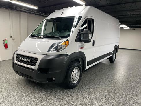 Used 2022 RAM ProMaster 2500 w/ Driver Convenience Group FWD image 10