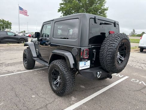 Used 2014 Jeep Wrangler Sahara w/ Connectivity Group AWD/4WD image 4