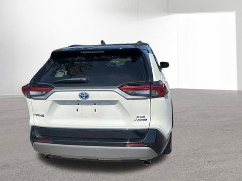 Used 2022 Toyota RAV4 XSE w/ XSE Grade Weather Package AWD/4WD image 18