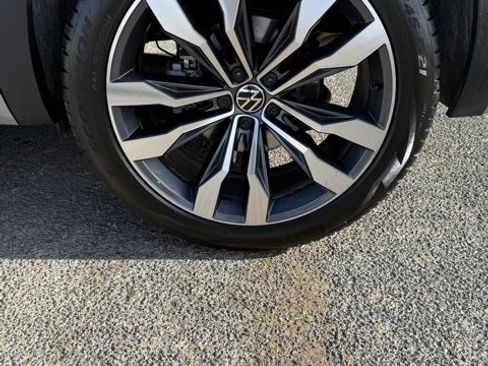 Used 2023 Volkswagen Atlas Cross Sport SEL Premium R-Line image 13