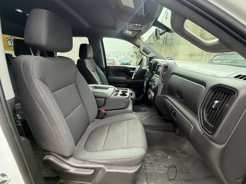 Used 2020 Chevrolet Silverado 1500 Custom w/ Custom Max Trailering Package AWD/4WD image 15