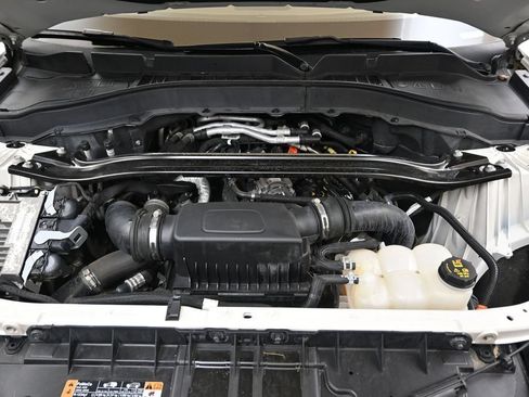 Used 2020 Ford Explorer Platinum w/ Premium Technology Package AWD/4WD image 9
