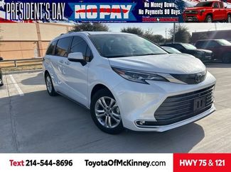 Used 2023 Toyota Sienna Platinum video 1