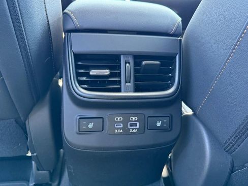 Used 2025 Subaru Outback Wilderness AWD/4WD image 12
