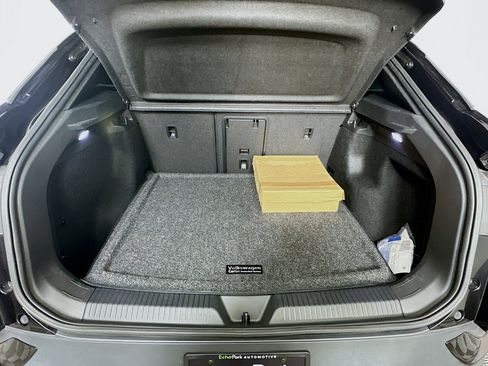 Used 2023 Volkswagen ID.4 Pro S Plus image 30