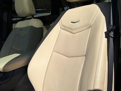 Used 2018 Cadillac XT5 Premium Luxury FWD image 22