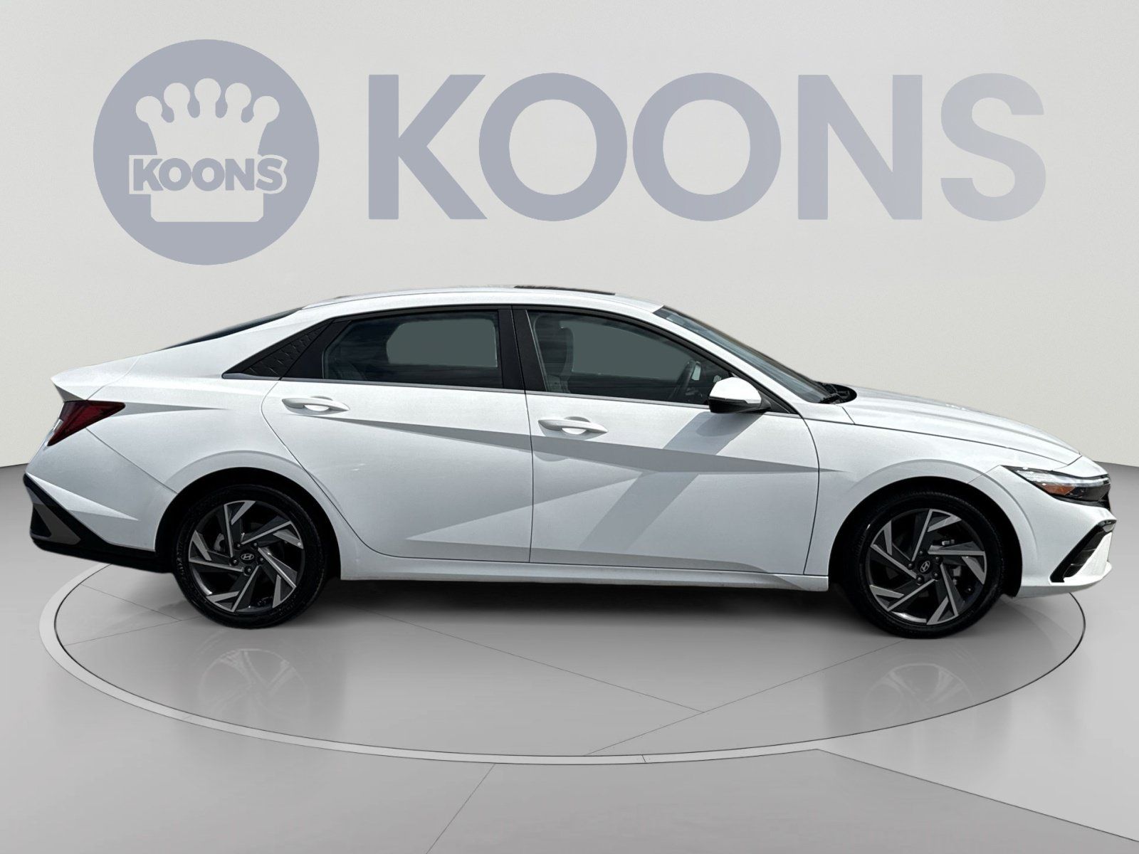 Certified 2025 Hyundai Elantra Limited FWD image 8