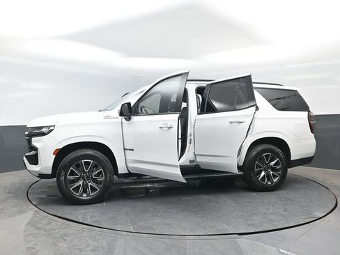 Used 2021 Chevrolet Tahoe Z71 w/ Z71 Signature Package AWD/4WD image 31