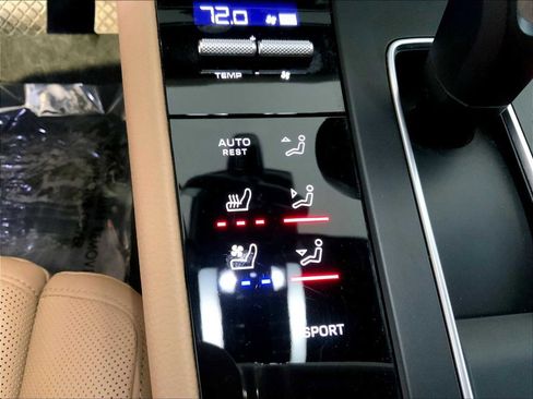 Certified 2023 Porsche Macan image 37