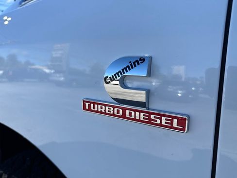 Used 2023 RAM 3500 Tradesman w/ Chrome Appearance Group image 40