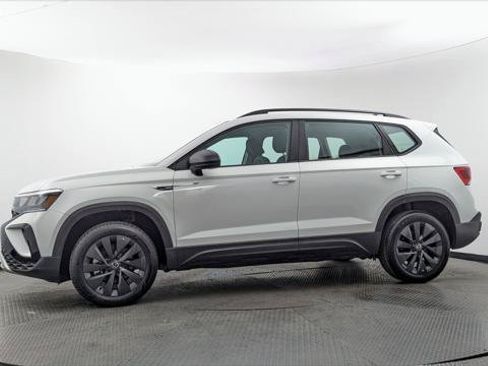 Used 2024 Volkswagen Taos S FWD image 3