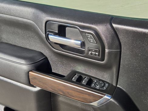 Used 2021 GMC Sierra 1500 SLT image 12