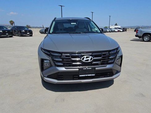 Used 2025 Hyundai Tucson SEL FWD image 3