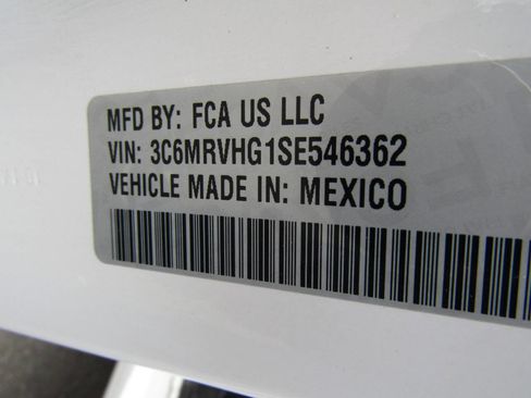 Used 2025 RAM ProMaster 3500 w/ Convenience Group FWD image 17