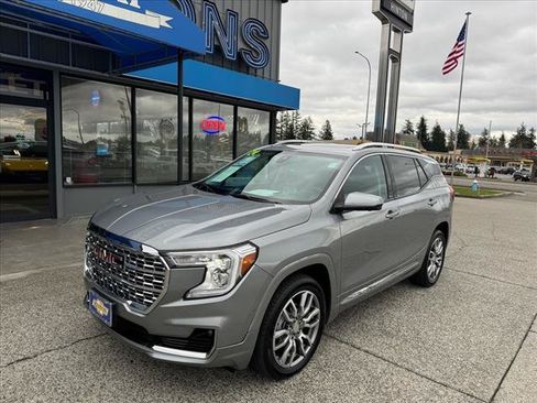 Used 2024 GMC Terrain Denali AWD/4WD image 1