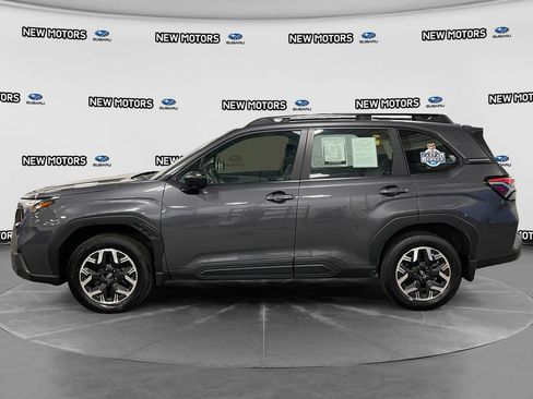 Used 2026 Subaru Forester AWD/4WD image 2