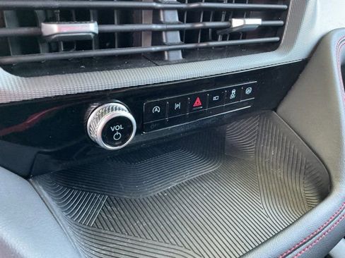 Used 2025 Ford Explorer ST-Line w/ ST-Line Street Pack AWD/4WD image 26