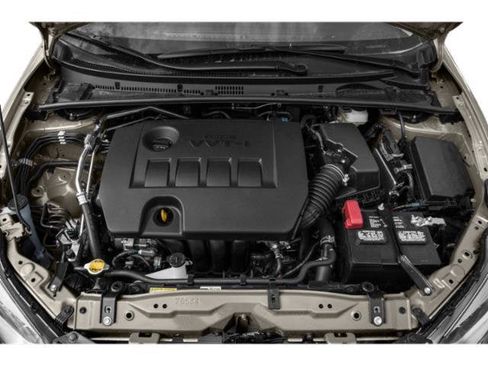 Used 2015 Toyota Corolla LE FWD image 17