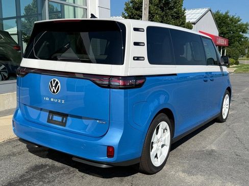 New 2025 Volkswagen ID. Buzz 1st Edition image 3