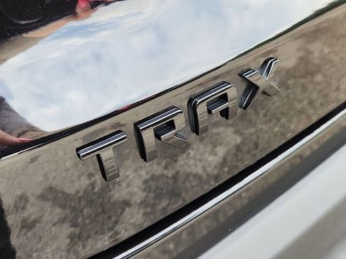 Used 2025 Chevrolet Trax RS w/ Driver Confidence Package FWD image 29