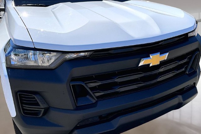 Used 2025 Chevrolet Colorado W/T w/ WT Custom Package RWD image 27