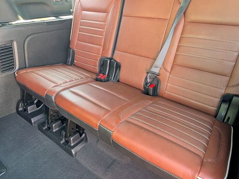 Used 2023 GMC Yukon XL Denali Ultimate AWD/4WD image 11