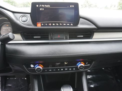 Used 2018 MAZDA MAZDA6 Touring FWD image 18