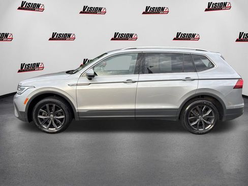 Used 2022 Volkswagen Tiguan SE AWD/4WD image 8