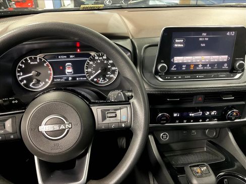 Certified 2023 Nissan Rogue SV AWD/4WD image 19