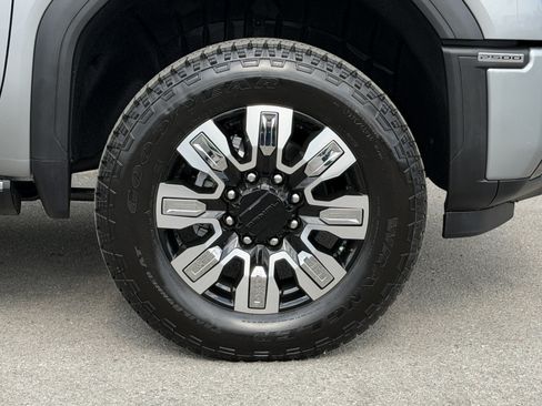 New 2026 GMC Sierra 2500 Denali w/ Denali Reserve Package AWD/4WD image 19