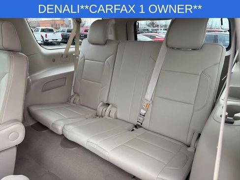 Used 2020 GMC Yukon XL Denali w/ Denali Premium Package image 20