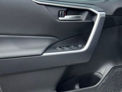 New 2025 Toyota RAV4 XLE image 40