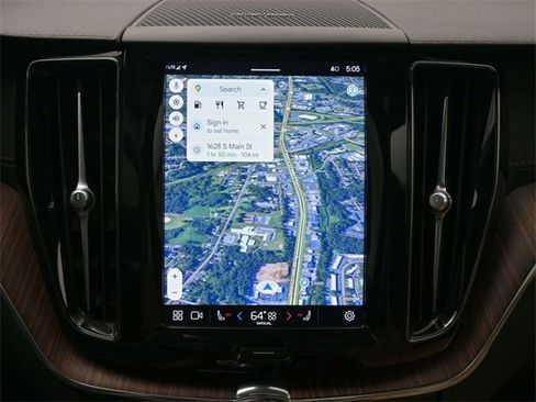 Used 2023 Volvo XC60 B5 Ultimate w/ Protection Package Premier image 15